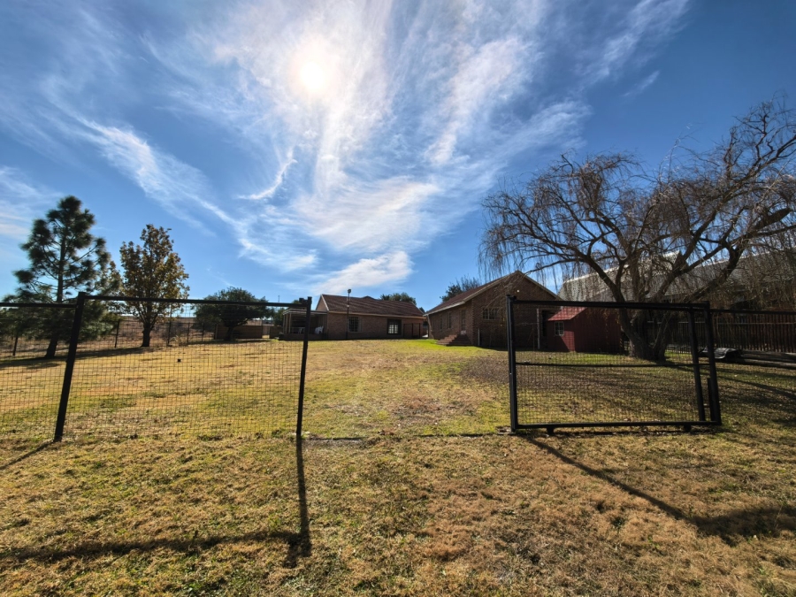2 Bedroom Property for Sale in Oranjeville Free State